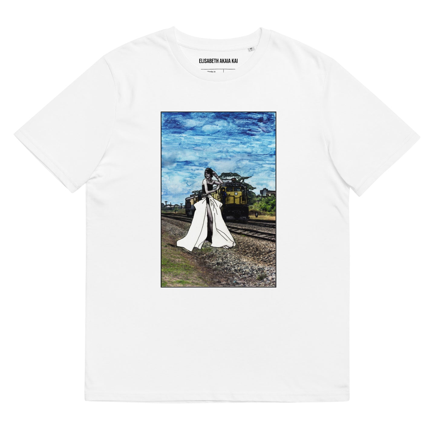 THE GIRL AND THE TRAIN - Unisex organic cotton T-shirt